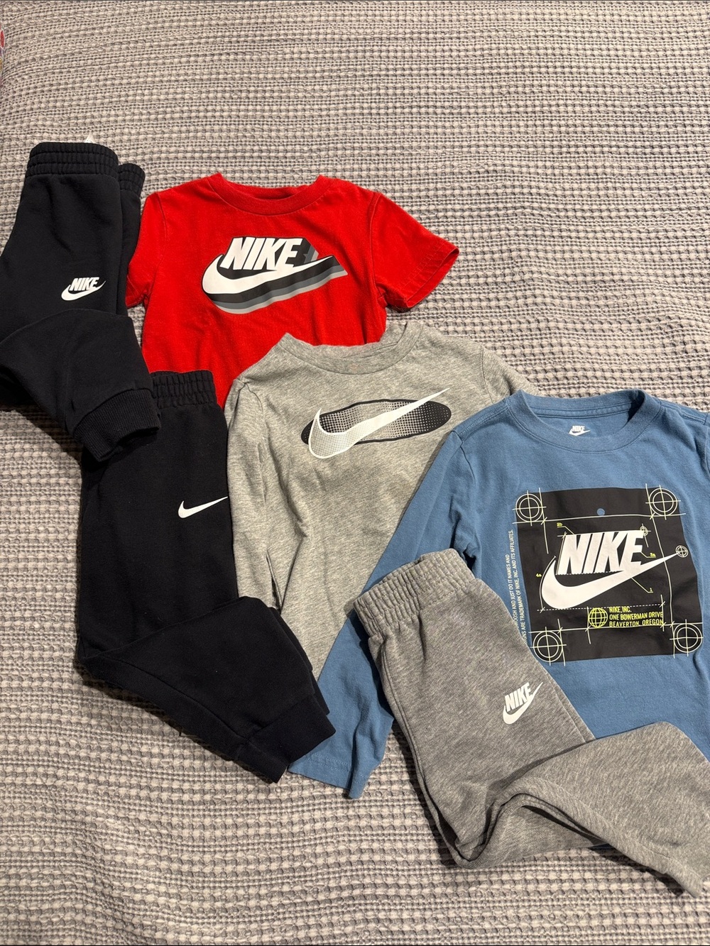 Nike Kids Set in Red, Gray, Blue, Black- 4T